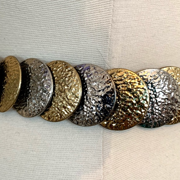 Vintage Metal Stretch Belt gold silver hammered coin circles S M L Disco retro - Picture 2 of 11